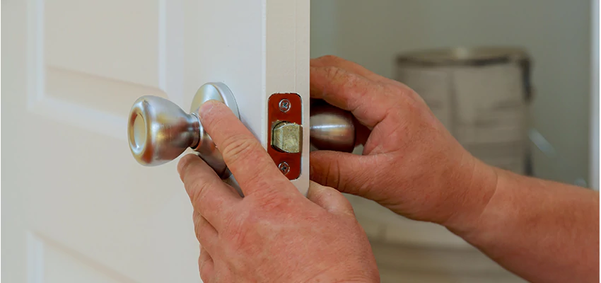 AAA Locksmiths For lock Replacement in Winter Gardens, California